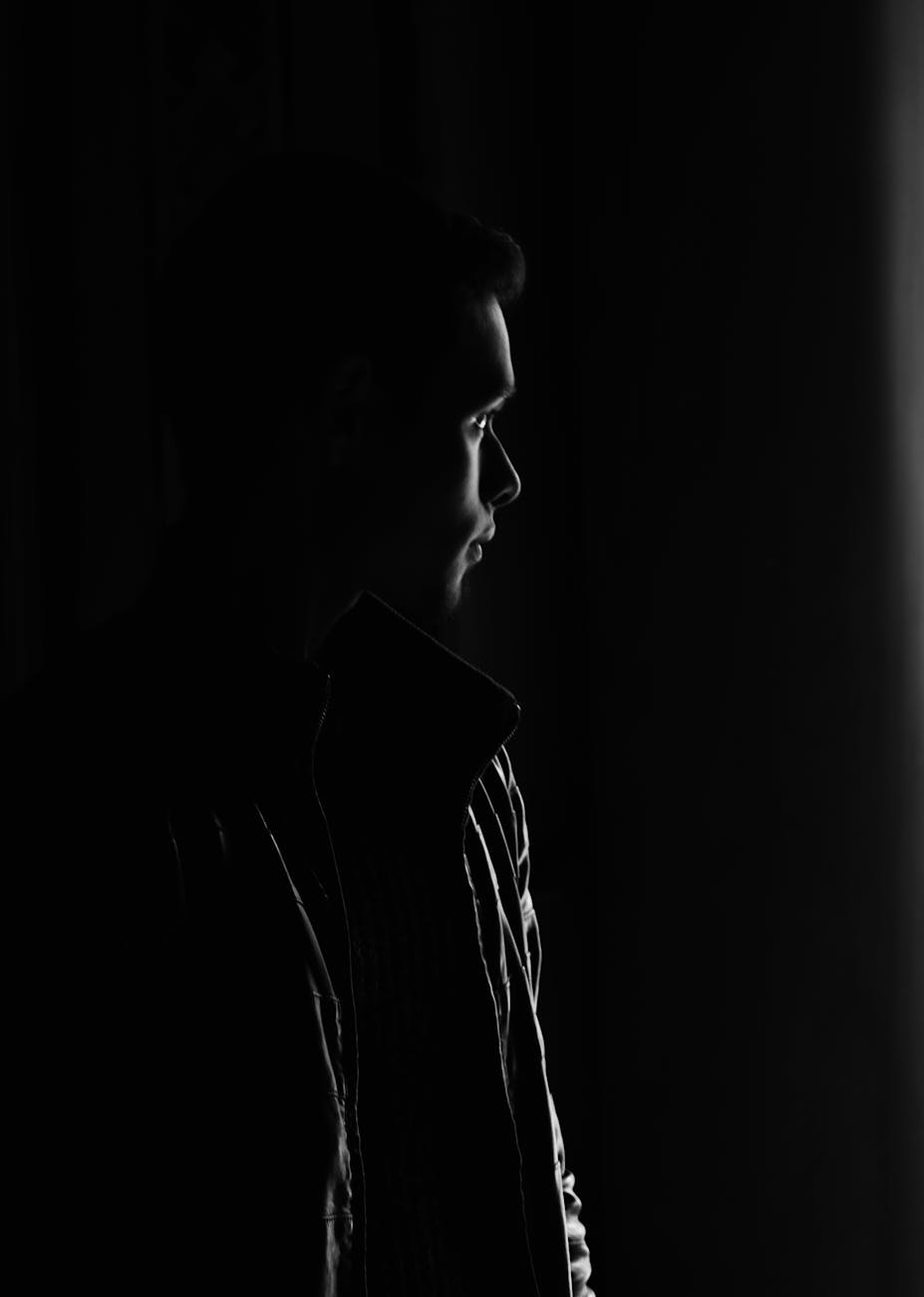 Embracing the Night: Discovering Beauty and Reflection in Darkness